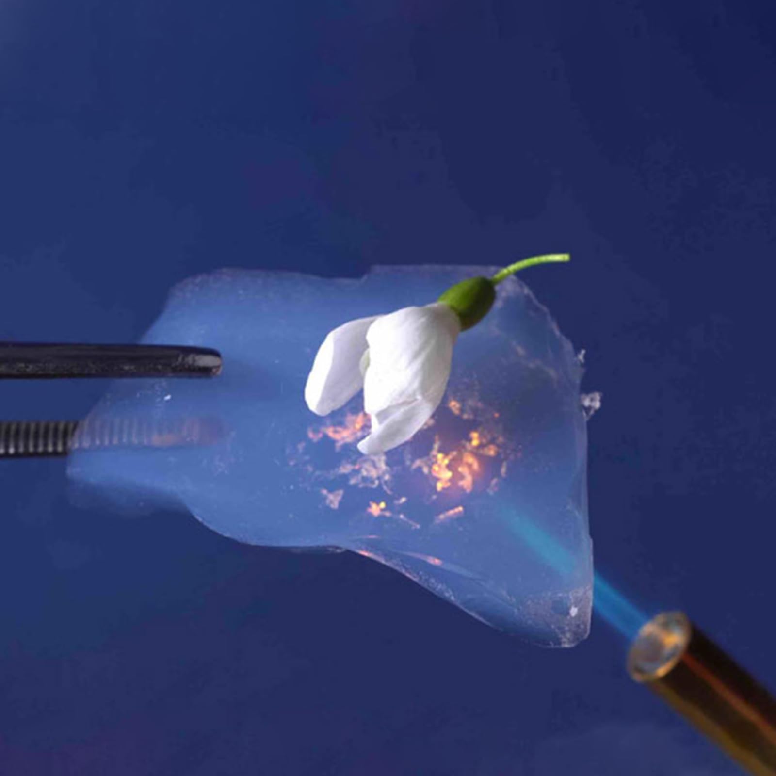 Aerogel Block Aerogel Square Flakes 50 50mm Super Lightweight High Transparency Flame Retardant for Classroom Use Diameter 50 10mm product thumbnail 4
