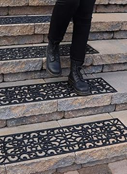 Snow Mats for Steps: Which 5 Will Keep You Safe This Winter? 3 snow mats for steps