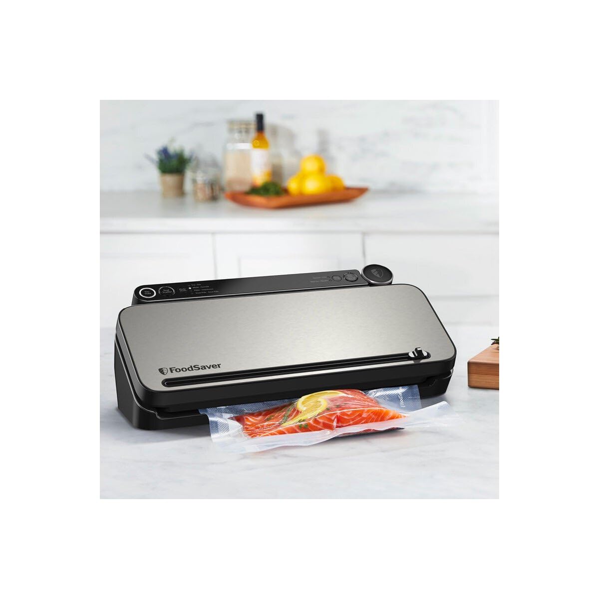 FoodSaver Envasadora al vacío Premium | Maquina de envasar al vacio con cánula con adaptador para recipientes integrada, 1 Rollo, 4 bolsas & 4 bolsas con cierre tipo zip [VS3190X]