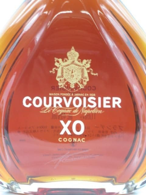 Amazon.co.jp: クルボアジェ XO 並行品 40度 1000ml : 食品・飲料・お酒