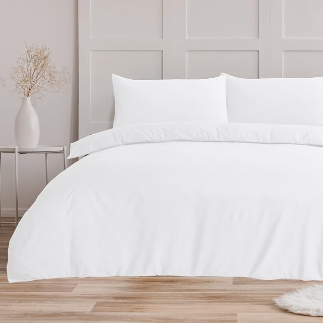 Bronwen Mathews White Double Duvet Set - Soft Microfibre Double Bed Quilt Cover with 2 Pillowcases, Easy Care Wrinkle Free Double Bedding Set of 3 Pcs (White, Double Duvet Set)