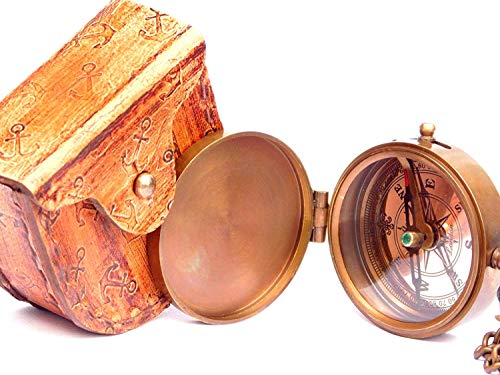 Brújula náutica de latón grabada con cadena y estuche de cuero miniatura 3