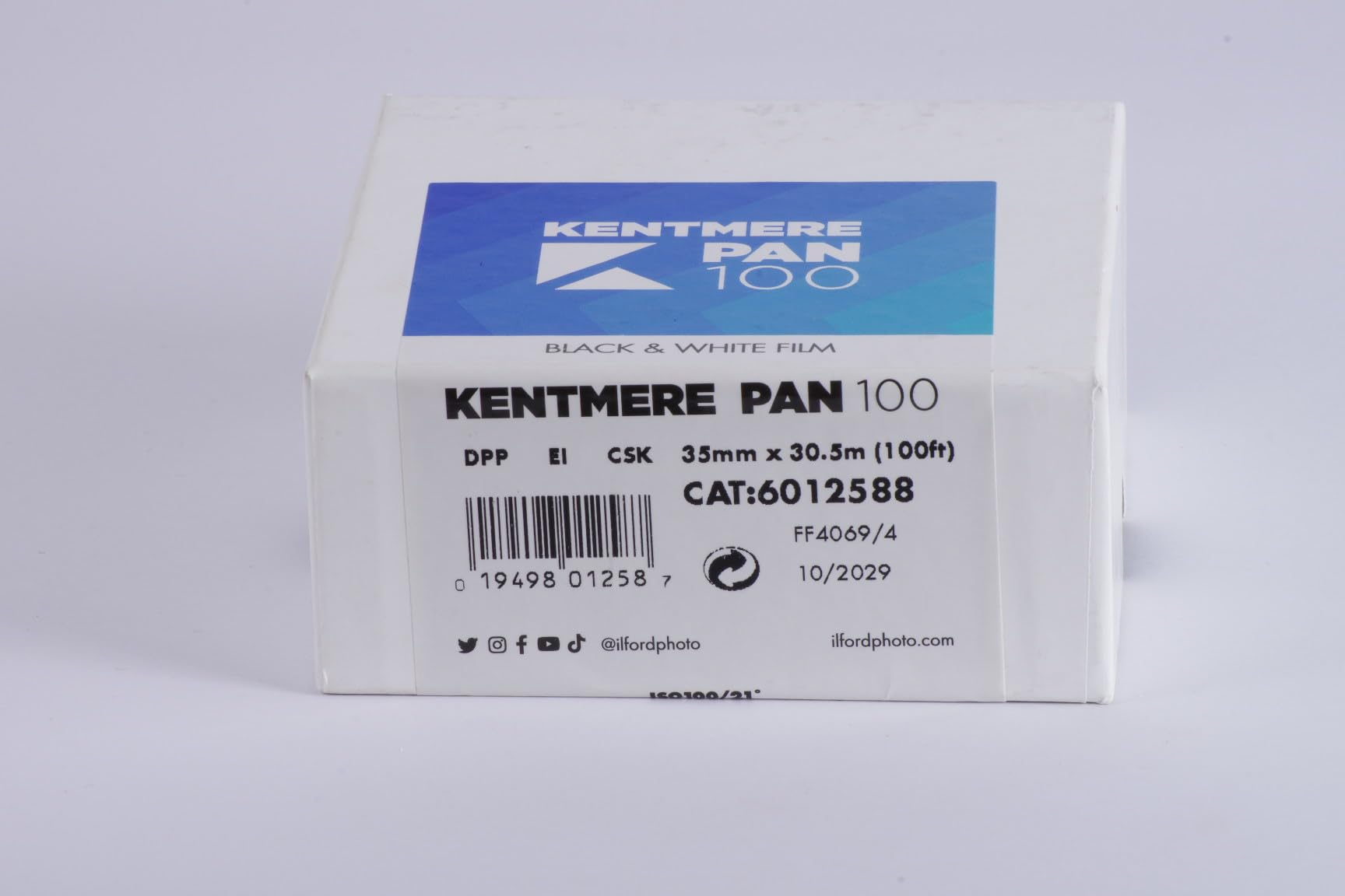 Kentmere Fine Grain Medium Speed Black & White Negative Film ISO 100, 35mm Size, 100' Roll