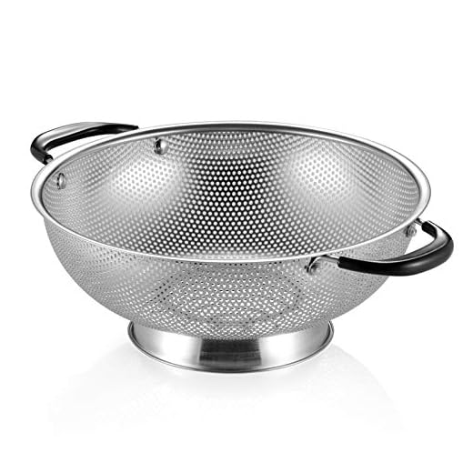 18/8 Stainless Steel Colander, Easy Grip Micro-Perforated 5-Quart Colander, Strainer with Riveted and Heat Resistant Handles, BPA Free. Great for Pasta, Noodles, Vegetables and Fruits