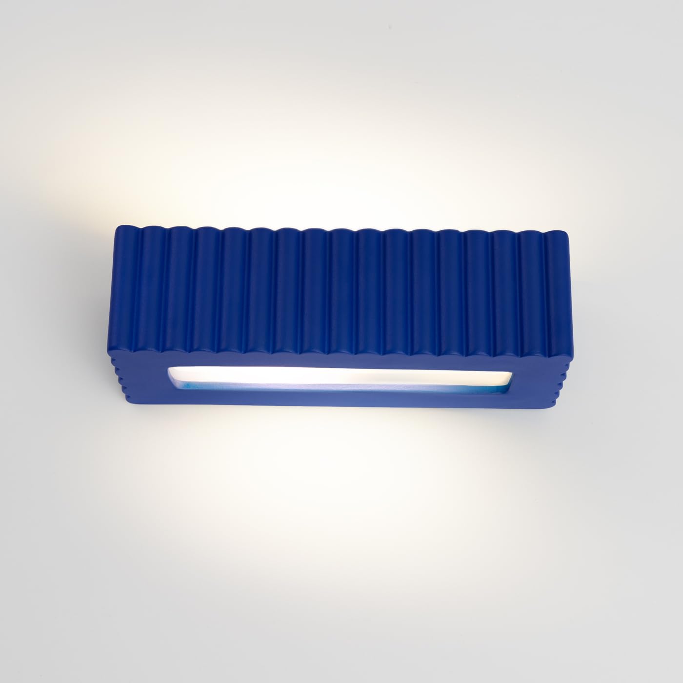 SOLLUX lighting Applique da Interno - Lampada da Parete Ceramica - 1 Paralume - Lampada LED Lampadina - Blu Ultramarino Rigata