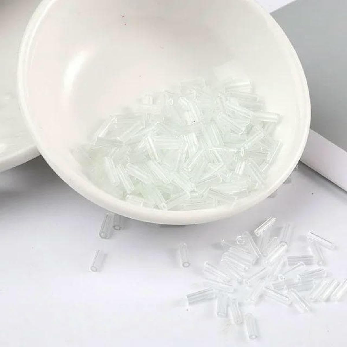 Iggll Women's White Transparent Tube Spacer Beads,Glass Bugle Tube Beads,200Pcs/10G/Bag Transparent Glass Tube Beads 2 * 6Mm Silver Core Glass Seed Bugle Beads Embroidery Jewelry Diy Garment Accessories(White Transparent)