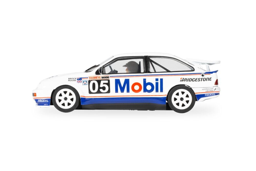 Scalextric Cars, C4505 Ford Sierra Rs500, Peter Brock Bathurst 1989, Slot Car Giocattolo da Utilizzare con Piste da Corsa O Set 3 Anni in su, Accessori