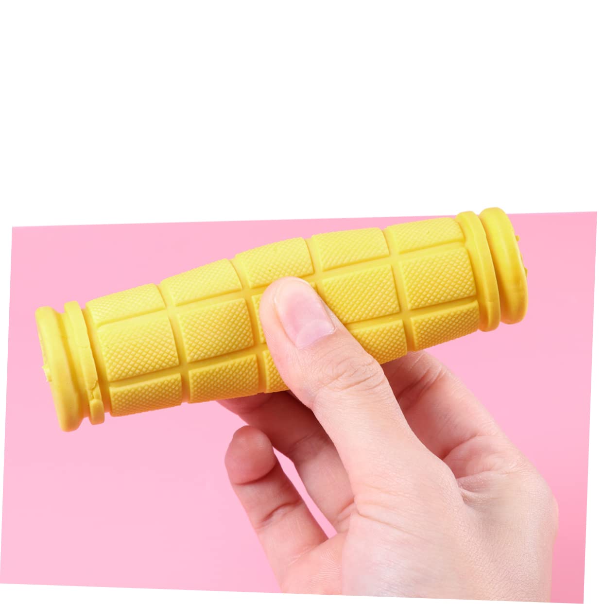 Gogogmee 2pcs Non-Slip Rubber Handlebar Grips for Mountain Bikes Flexible Shockproof Easy to Install Suitable for Bikes Yellow Color