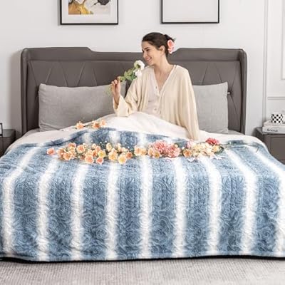 WOOMER Heated Blanket Full Size 77" x 84", Electric Blanket with a Control, 0.5-12 Hours Timer & 10 Heating Levels, ETL Certified, Blue White Flowers Patterns Faux Fur & Sherpa, Machine Washable