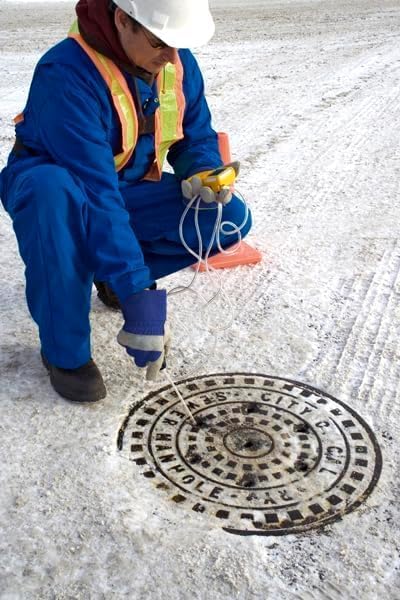 Détecteur 4 gaz pour espaces confinés,installations chimiques et industrie pétrolière|Détecteur multigaz pour sécurité industrielle, maintenance et surveillance des gaz|Modèle : BW Gas Alert Max XT II