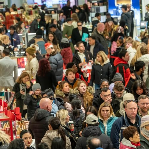 NYers hit the stores for Black Friday deals Podcast Por  arte de portada