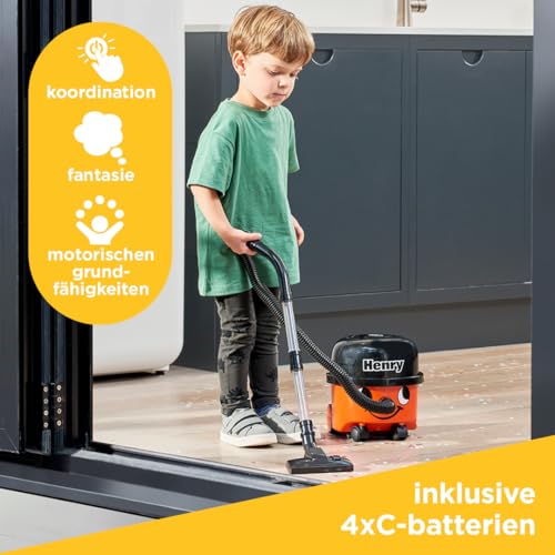 Casdon Henry & Hetty Spielzeug – Henry Staubsauger – Rotes Staubsauger-Spielzeug mit echter Saugfunktion und Zubehör – Kinder-Reinigungsset – für Kinder ab 3 Jahren, Rot