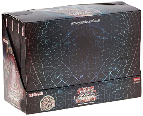 Ogni scatola contiene 2 carte Yu-Gi-Oh! Gioco di carte collezionabili Dragons of Legend: booster della serie completa, con 3 ultra rari e 15 comuni per confezione. A differenza di Yu-Gi-Oh! Gioco di carte collezionabili Duellanti leggendari: Stagione 1 però, ogni Ultra Rare all'interno del set è disponibile in un colore viola, blu, verde o oro standard! Inoltre, ogni scatola includerà 1 su 7 carte Rare Segreto inedite (3 del prossimo set di booster base Autunno 2020, più 4 nuove versioni di mostri classici della serie originale: Cento Drago, Mago Tempo di Domani, Cyber Slash Harpie Lady, o Jinzo - Strati)!