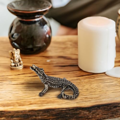 Mini estatua de cocodrilo de latón para decoración miniatura 4