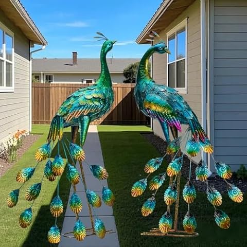 Kircust Peacock Garden Sculpture & Statues Cover