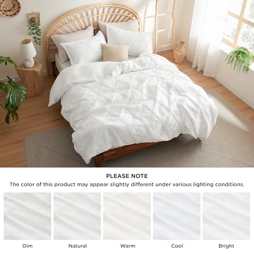 Image of Bedsure Jacquard Comforter Set Queen Size - White Boho Bedding Comforter Set, 3 Pieces Tufted Bed Set, 1 Diamond Textured Comforter with 2 Pillow Shams for All Season