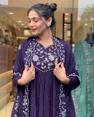 Image of Fashion Basket Silk Embroidered Kurta Set with Duptta for Women