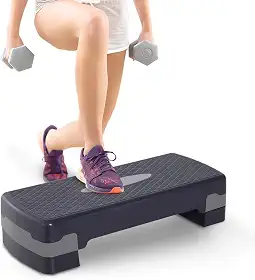 Step Aeróbico de Academia Ajustável 67 x 28 x 10-15 cm com Regulagem de Altura – Antiderrapante, Material Resistente e Design Portátil