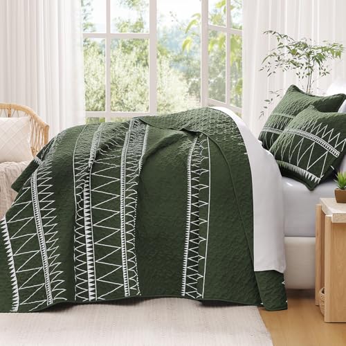 Image of Andency Green Oversized Super King Quilt Set, 3 Pieces Boho Lightweight Soft Striped Bedspread for All Season (120 inchx120 inch), Printed Bohemian Polyester Reversible Coverlet Comforter Sets