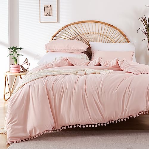 YIRDDEO Queen Comforter Set - Comforter Queen Size Sets with Ball Pom Fringe, Soft Bedding Set for All Seasons - 3 Pieces, 1 Comforter (90"x90") & 2 Pillow Shams (20"x26"), Blush