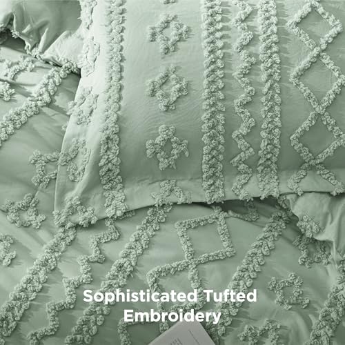 Image of Bedsure Tufted Boho Comforter Set Full Size - Sage Green Boho Bed Set, GentleSoft 3 Pieces Farmhouse-Style Embroidery Bedding, Gifts for Woman, Soft Jacquard Kids' Full Comforter for All Seasons