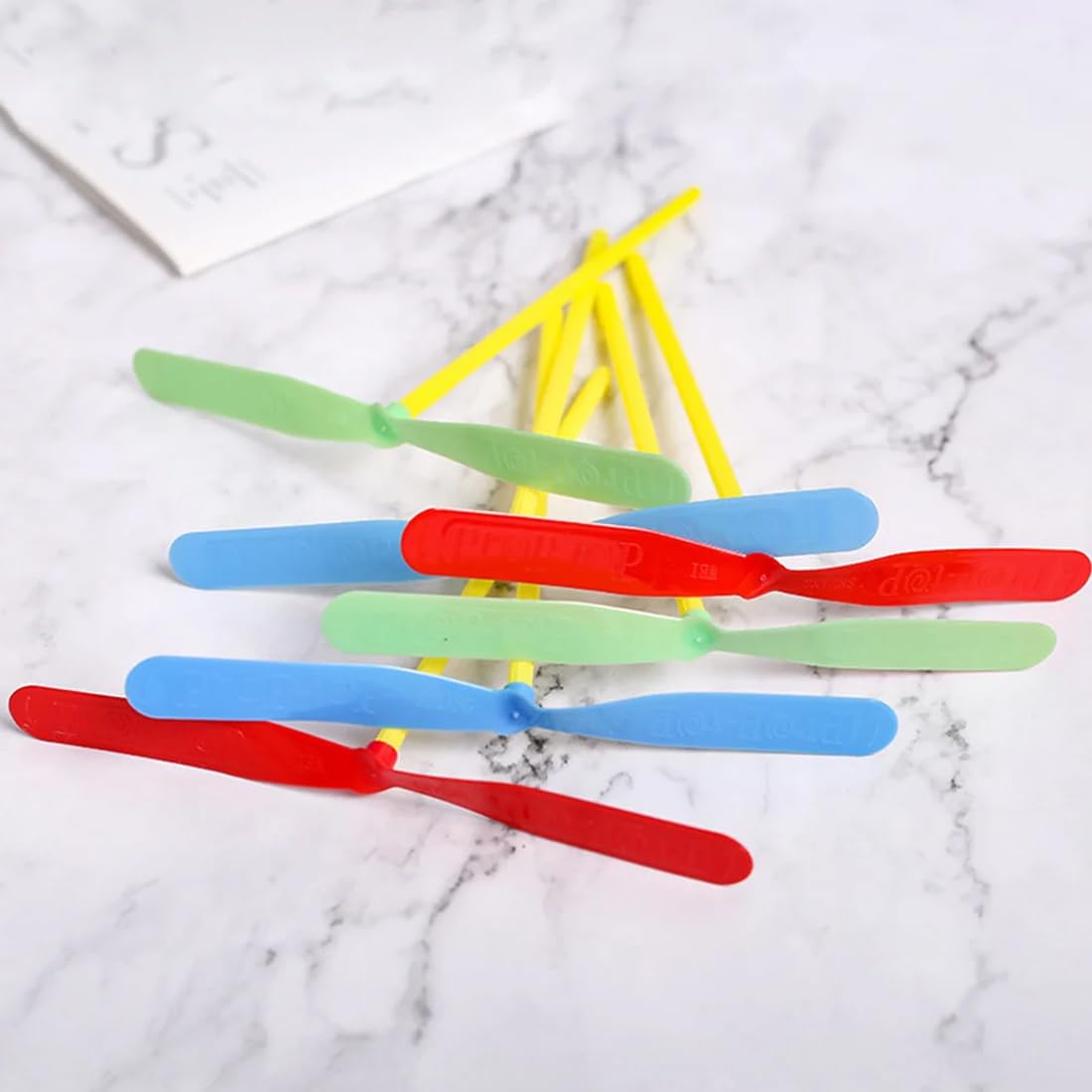 ZYBHMJE 15 Pcs Flying Dragonfly Dragonfly Hand Rub Propeller Flying Helicopter Great Party Favors Outdoor Flying Dragonfly for Kids Random Color - Image 4