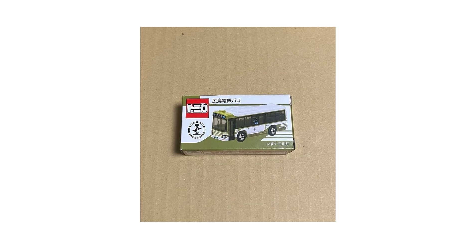 Amazon.co.jp: タカラトミー(TAKARA TOMY) トミカ 広島電鉄バス いすゞ