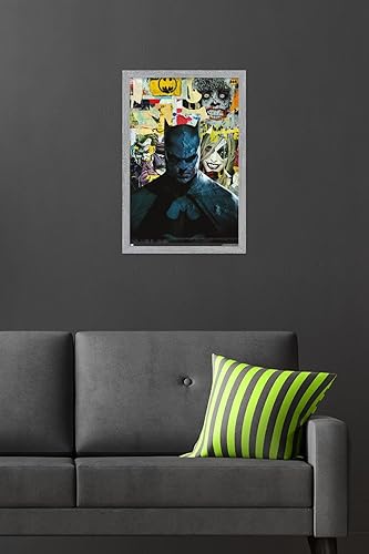 Miniatura 54 de Trends International DC Comics Batman - Póster de pared, 34 pulgadas de largo x 22.4 pulgadas, versión enmarcada en negro Versión con marco negro