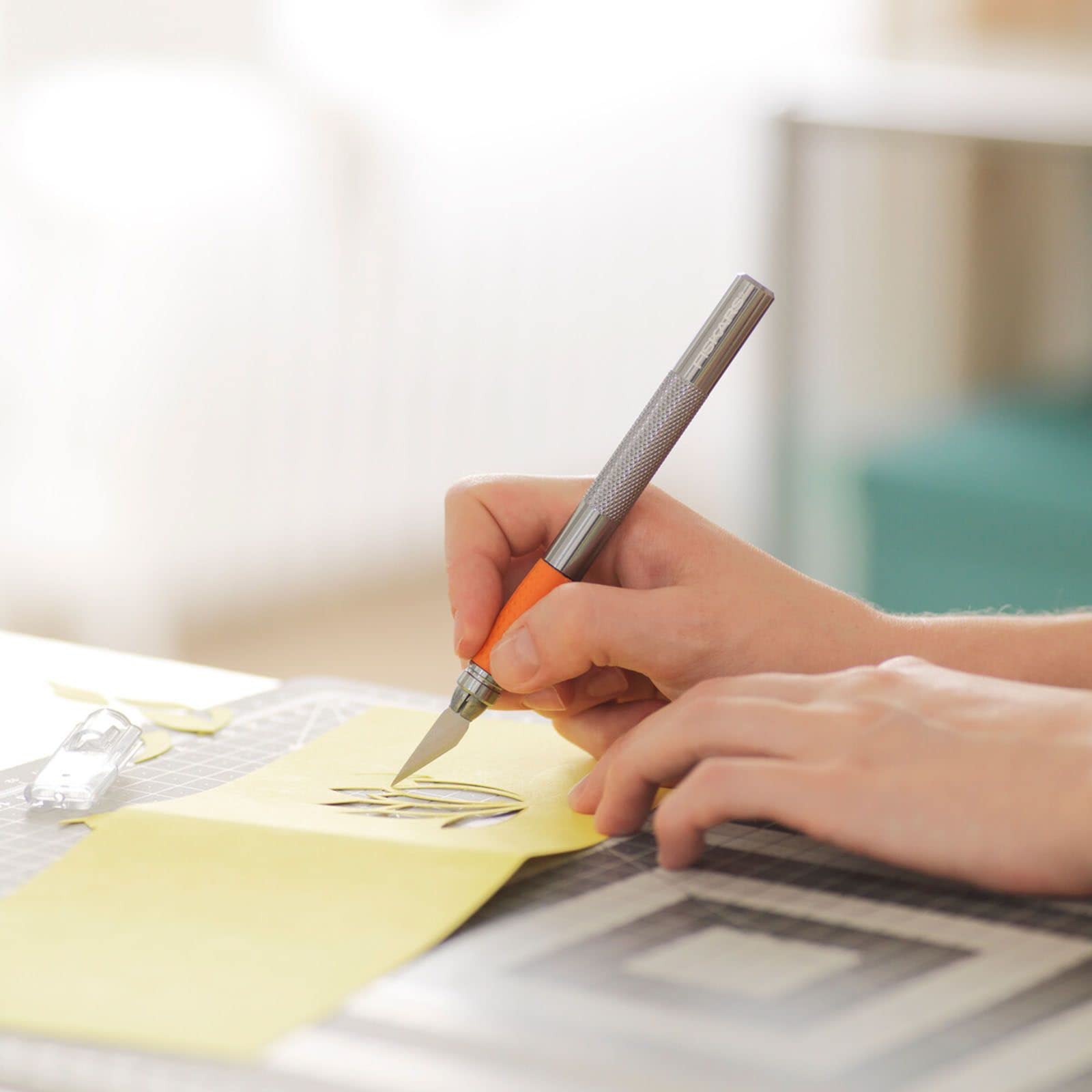 Ciseaux Universels FISKARS - Lame En Acier Inoxydable Pour Droitier - 21 Cm