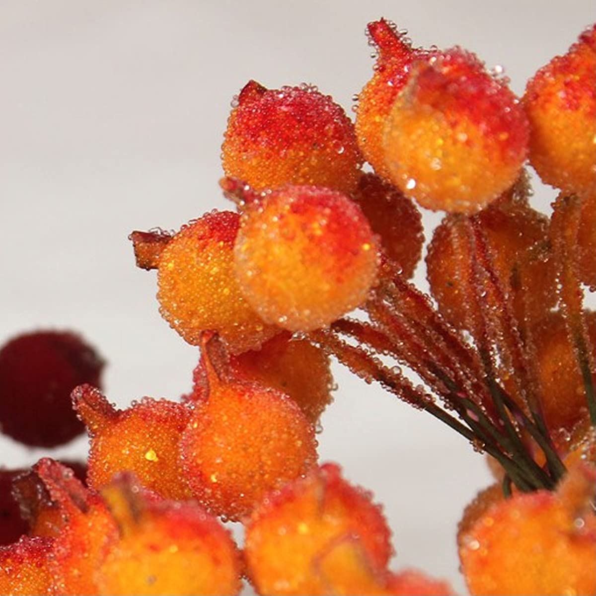 KKSTY 200 Pcs/100 Wired Berries Stems Artificial Frosted Berries Christmas Holly Berries Mini Fruits for Xmas Tree Decoration Wreath Garland Making Supplies… (Orange) - Image 3