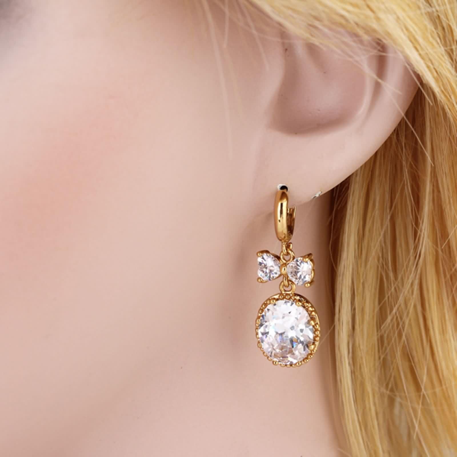 KnSam Pendientes de aro para mujer, oro de 18 quilates, corte ovalado Au750, oro amarillo de 18 quilates, pendientes de aro para mujer, pequeños con moissanita, oro