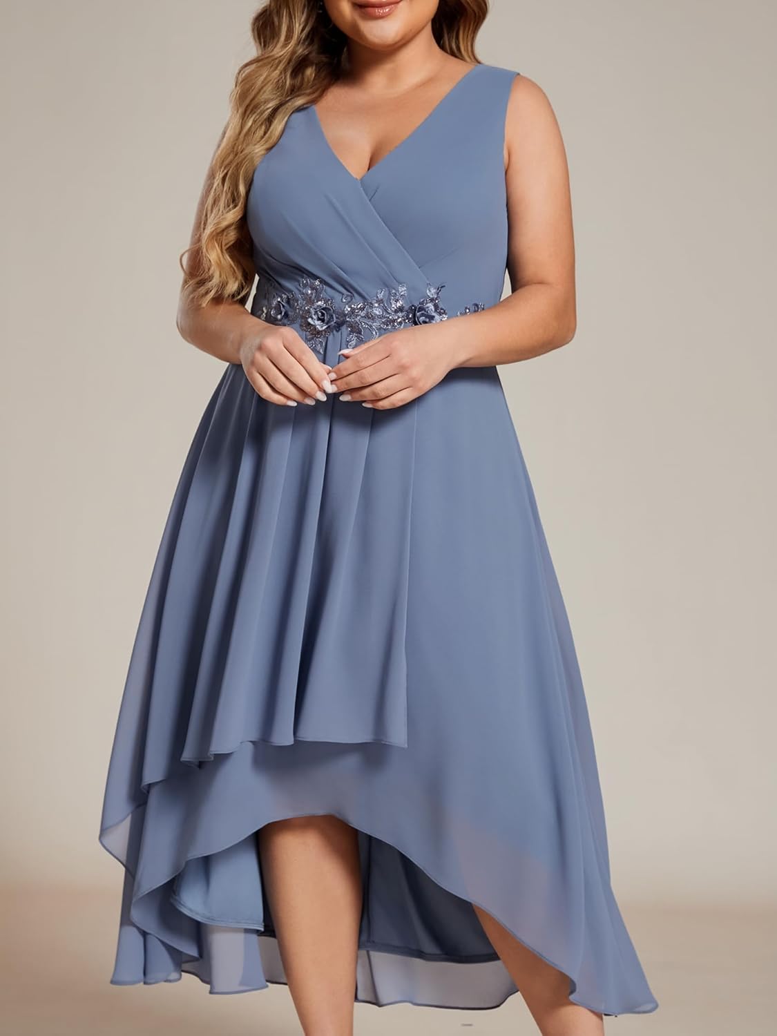 Ever-Pretty Plus Women's V Neck Applique Chiffon Pleated Sleeveless Midi Plus Size Cocktail Party Dresses - Image 4