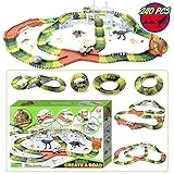 Insgesamt 240 Stück. Unser Dinosaurier-Rennbahnspielzeug-Set enthält 240 Bahnstücke, 8 Dinosaurier, 2 Autos, 1 Hängebrücke, 1 Holzbrücke, 2 Pisten, 1 X-Bahn, 1 Verkehrszeichen-Set-A, 1 Doppeltür, 1 Ball, 4 Bäume .
