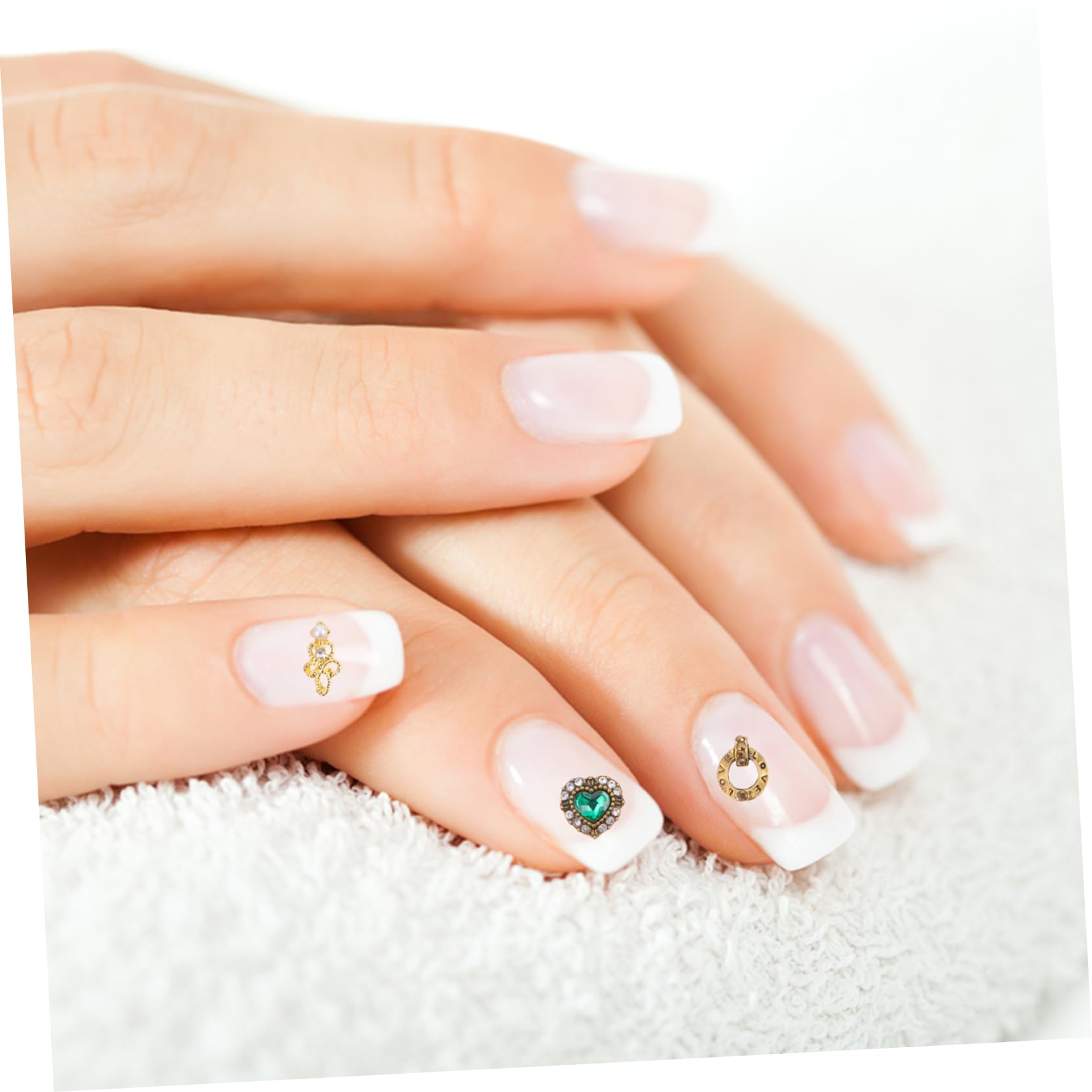 Beavorty 2 Set Di Ciondoli Per Nail Art Strass Per Nail Art Gioielli Per Unghie Lucidi Multiforme Set Di Gioielli Per Unghie Per Artigianato 50 Pezzi*2