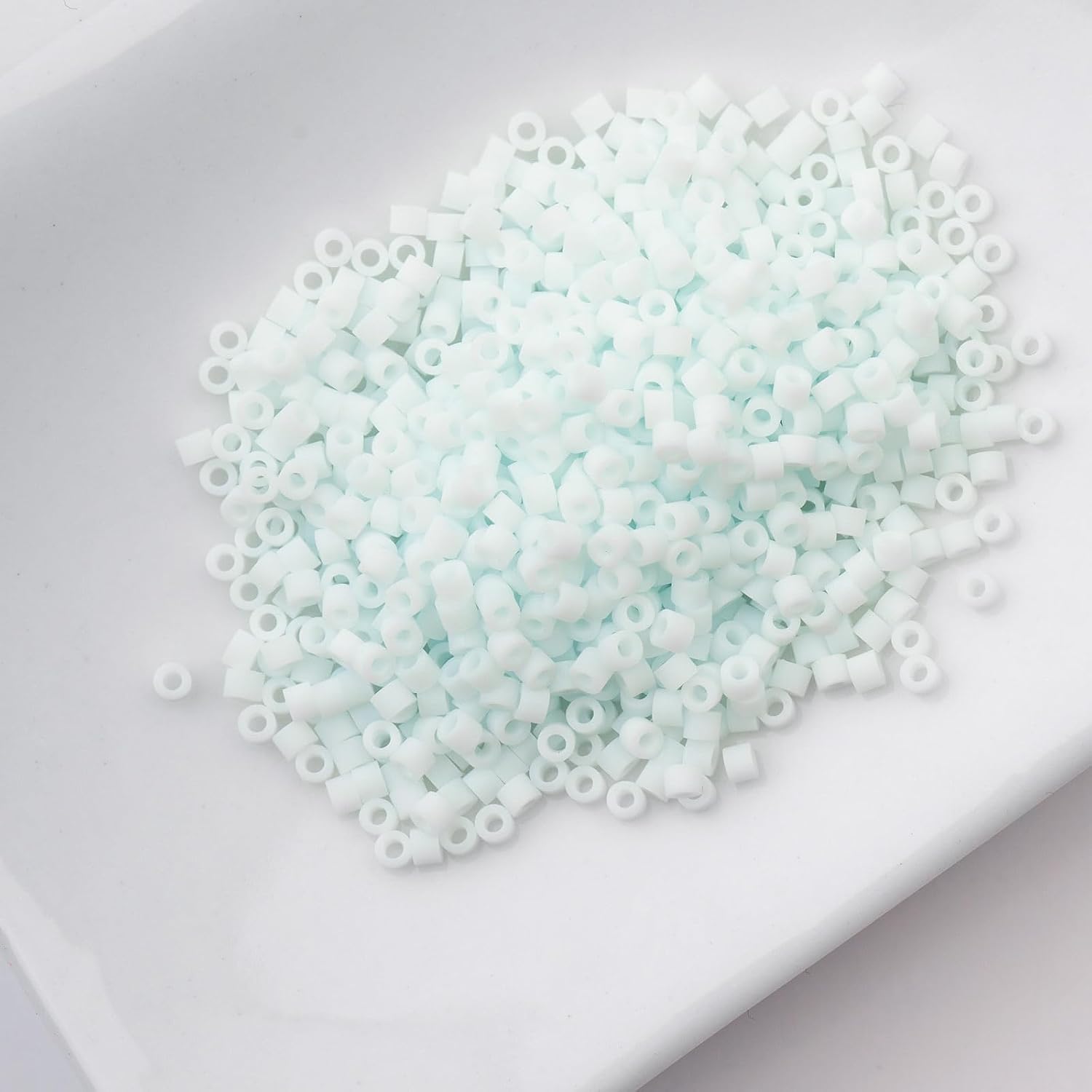John Bead 25g Cylin Beads Arctic Mist Matte Macaron 11/0 Glass Cylindrical Seed Beads for Jewelry Bracelets Necklaces Earrings Making Embroidery