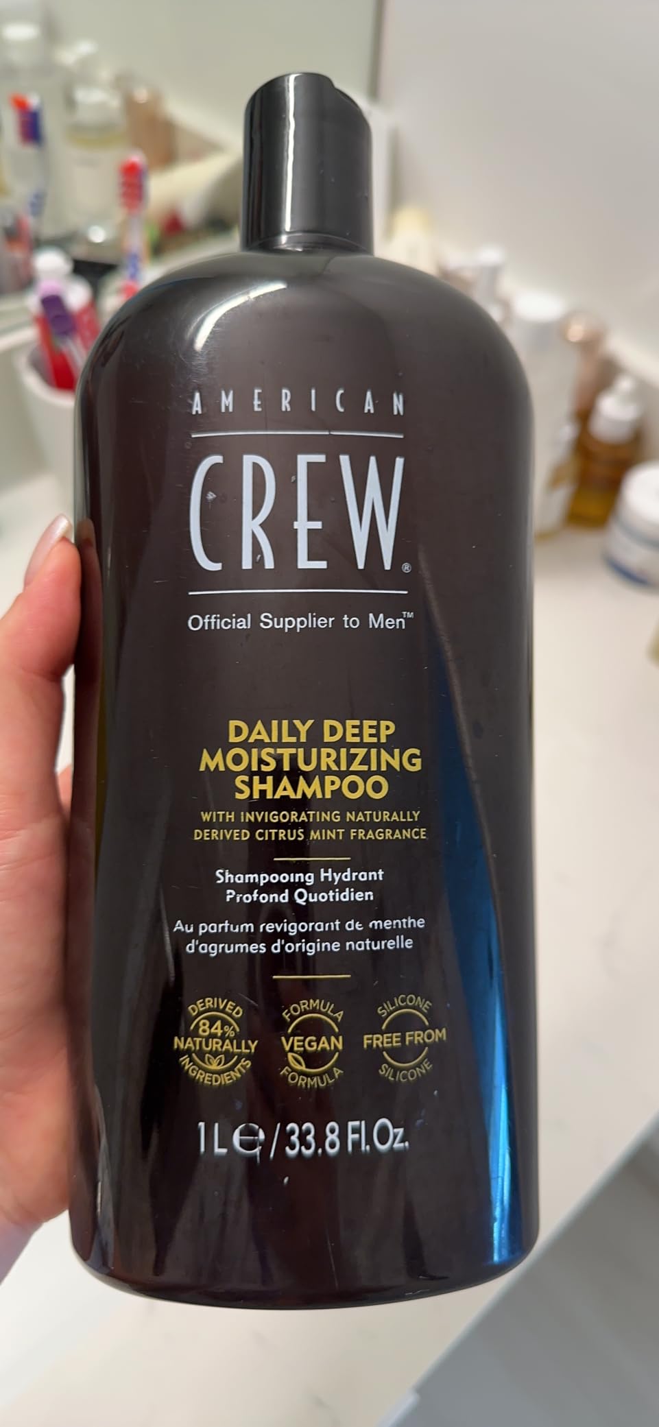 American Crew Shampoo for Men, Daily Deep Moisturizer, Naturally Derived, Vegan Formula, Citrus Mint Fragrance, 33.8 Fl Oz