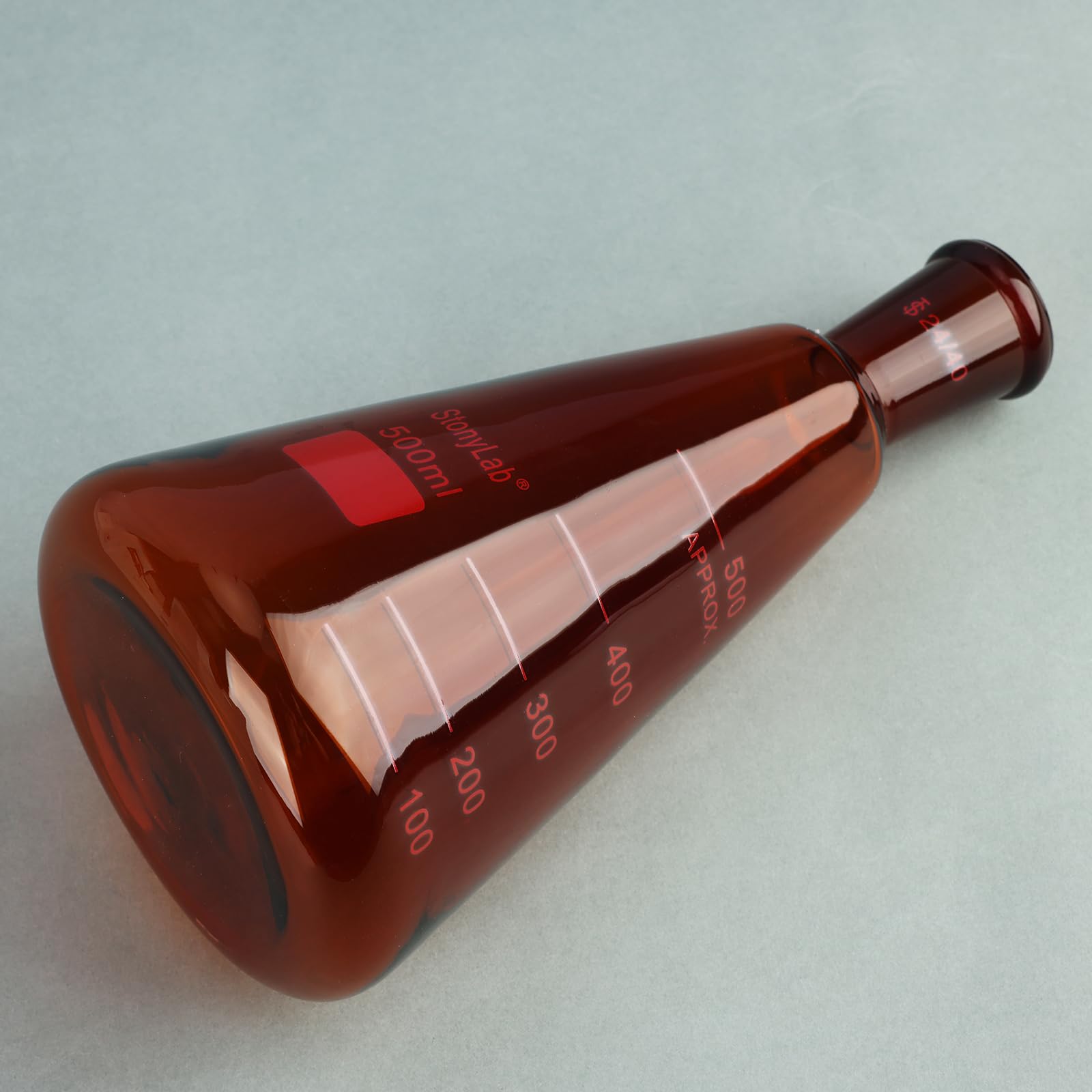 stonylab Matraz Erlenmeyer Ámbar con Junta Externa Cónica Estándar 24/40, Vidrio Borosilicato, Matraz de Pared Gruesa, 500 ml, Ideal para Mezclas, Calentamiento y Experimentos de Laboratorio