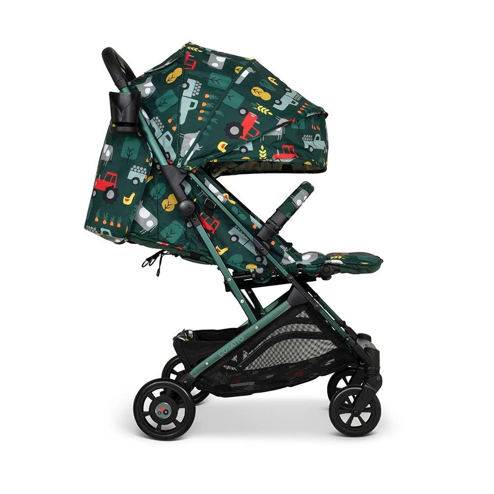 COSATTO Woosh 4 - Cochecito ligero de nacimiento hasta 25 kg, fácil de plegar con una mano, compacto, mango telescópico, cesta de la compra extragrande, portavasos (Old Macdonald)