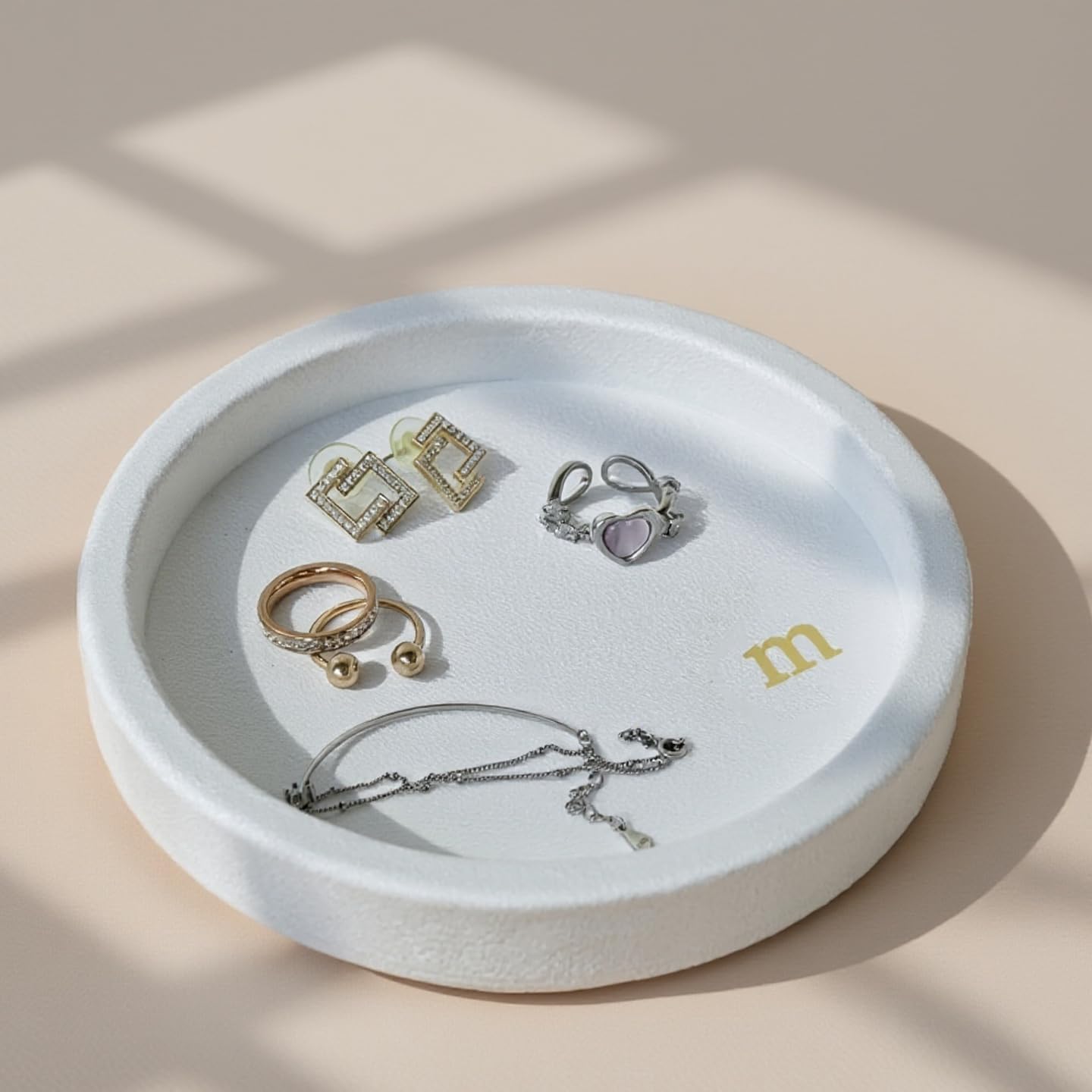 COLLECTIVE HOME - Velvet Jewelry Tray, 6" Monogrammed Jewelry Dish, Smooth Velour Display Dish for Rings, Earrings, Necklaces, Makeup, Personalized Gifts for Women (White-m)