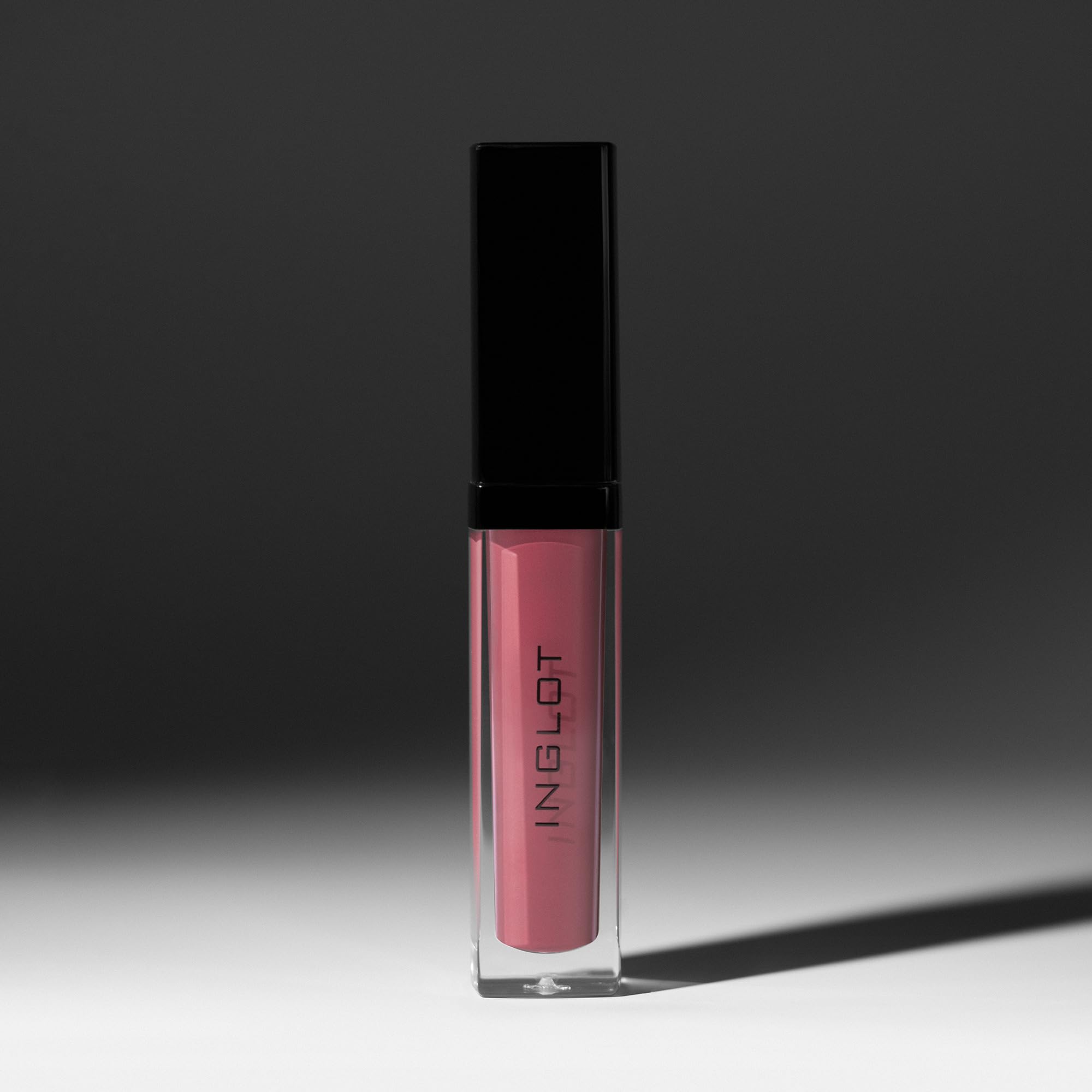 Inglot Rouge à Lèvres Liquide | HD Lip Tint Matte Couvrant | Pour une Finition Mate | Avec Applicateur Eponge | Pigments HD | Sans Parabène | 5,5 ml : 69