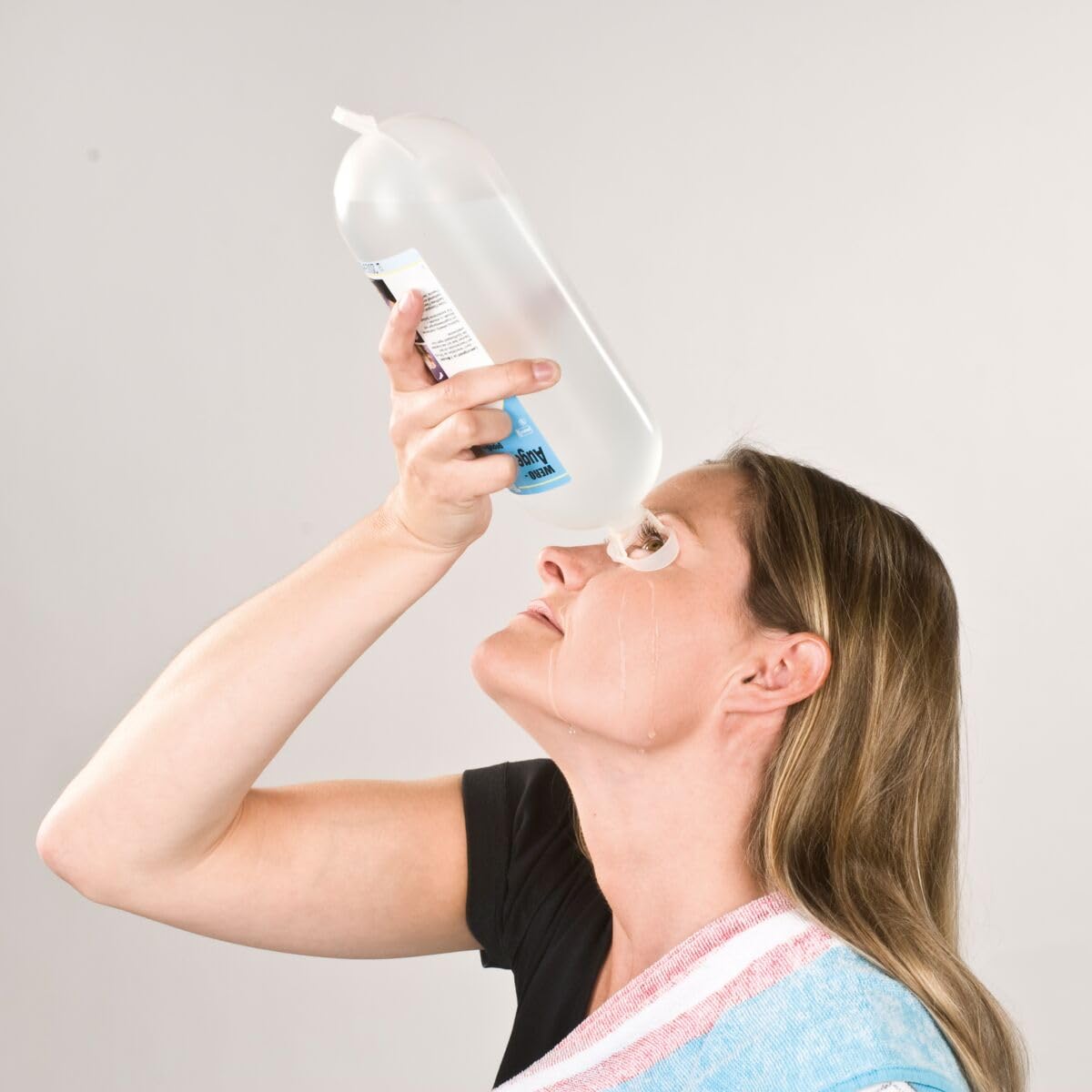 WERO Augenspülflasche Modell P8, 2 x 1000 ml | physiologische Natriumhydrogenphosphatlösung, 6-strahliger Duschkopf, kontinuierliche Spüldauer je Flasche > 3 Minuten