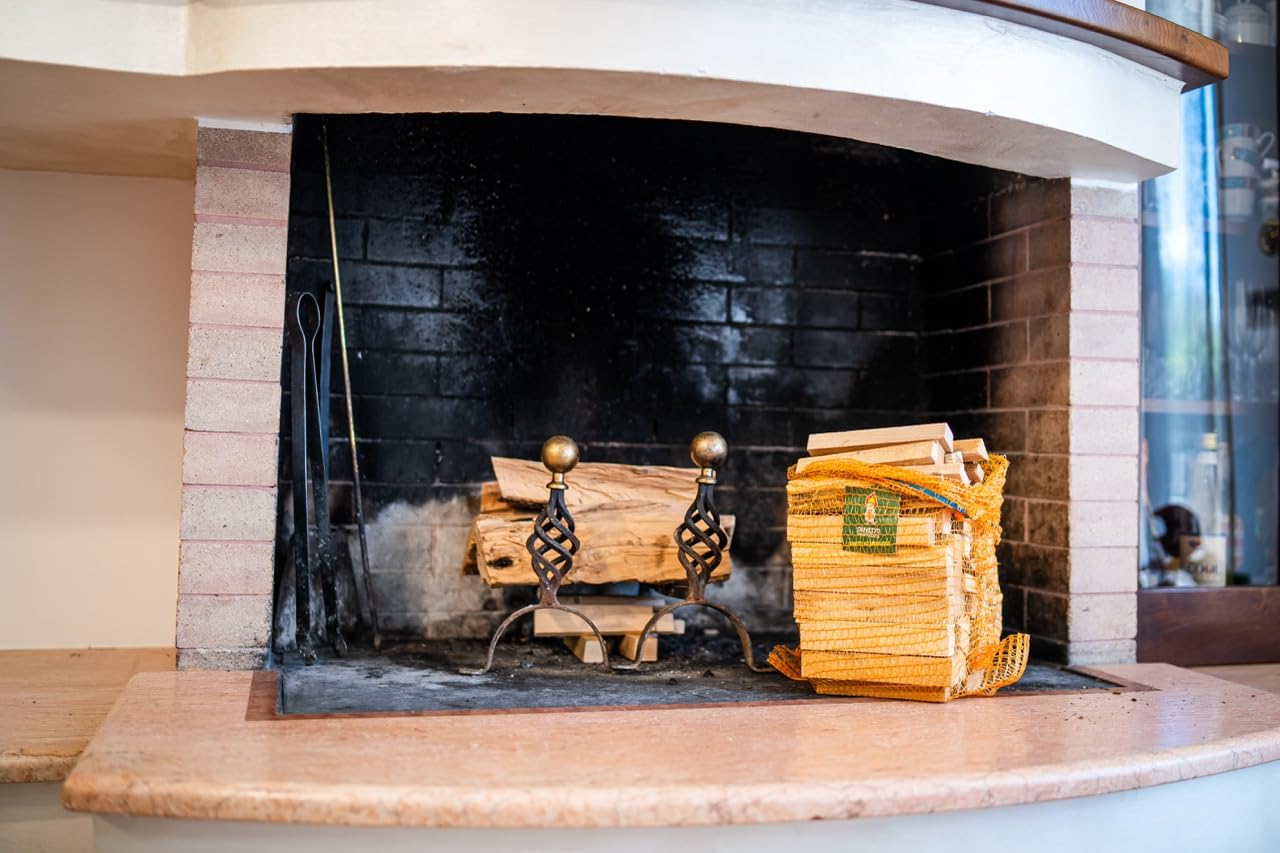 FEMIRO - Legnetti Accendifuoco Misti Faggio/Abete in Sacchetto Raschel 3,5 kg - Economici, Pratici e Ideali per Camino, Stufa, Forno e Barbecue. Confezioni da 3,5 a 420 kg. (84 Kg)