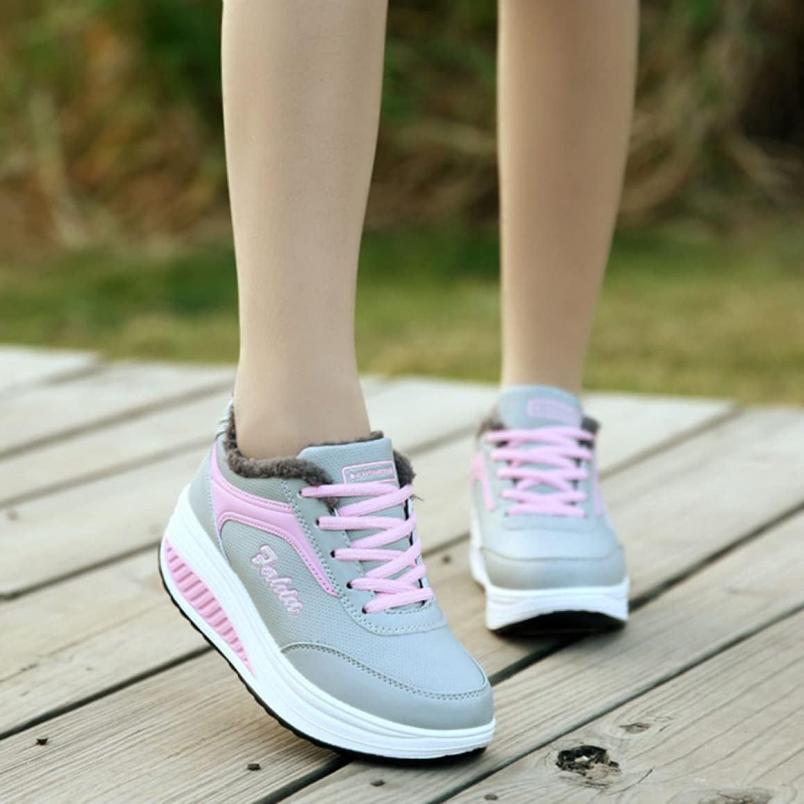 [IJGE] ウィンターブーツ スニーカー レディース スノーブーツ 防水スニーカー ムートンブーツ 大きいサイズ スノーシューズ 防水 防寒 防滑 クッション性 ショートブーツ ハイキングブーツ ウォーキング 登山靴 高齢者