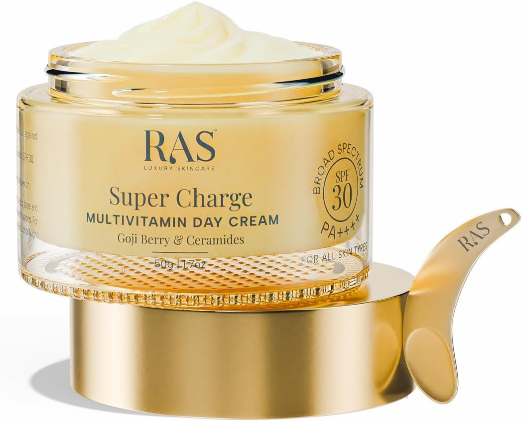 Super Charge Day Cream SPF 30 PA++++ with Goji Berry & Ceramides | UVA UVB Protection Face Cream for Women & Men Daily Use | Moisturizer for Glowing Skin, 72HR Hydration | For Normal, Oily, Dry & Combination Skin | 50gm