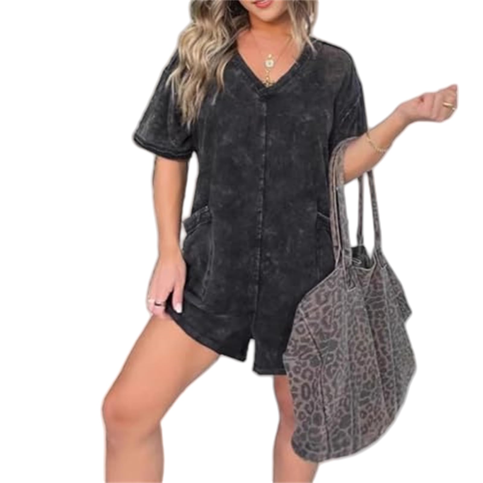 Générique Combishort décontracté pour femme, effet délavé minéral et poches — Combishort style T-shirt pour l'été, coupe oversize, idéal pour le sport et l'entraînement.