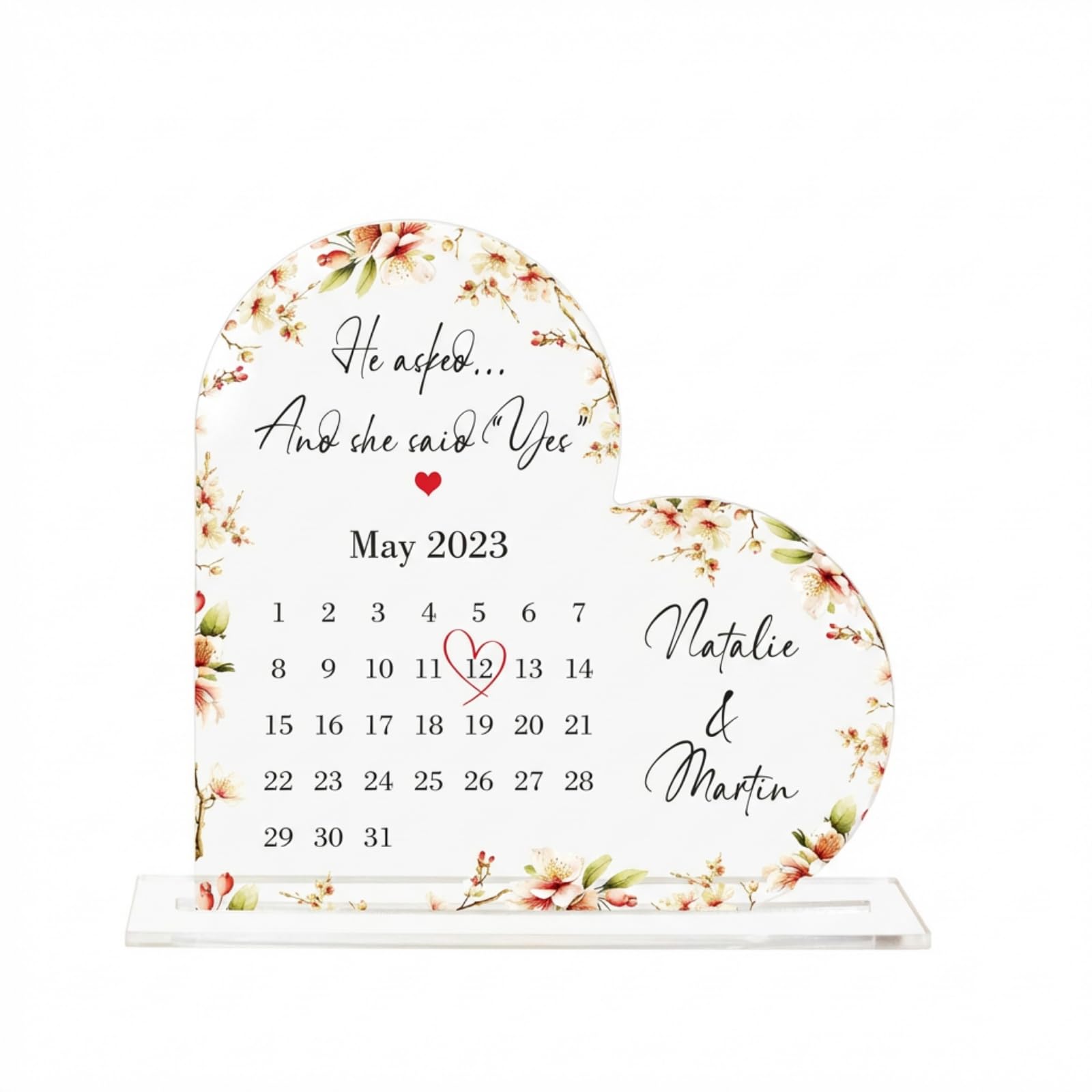 Personalized Engagement Gift, Happy couple She said yes - Heart-Shaped Plaque with Couple's Names & Engagement Date, Romantic Floral Design