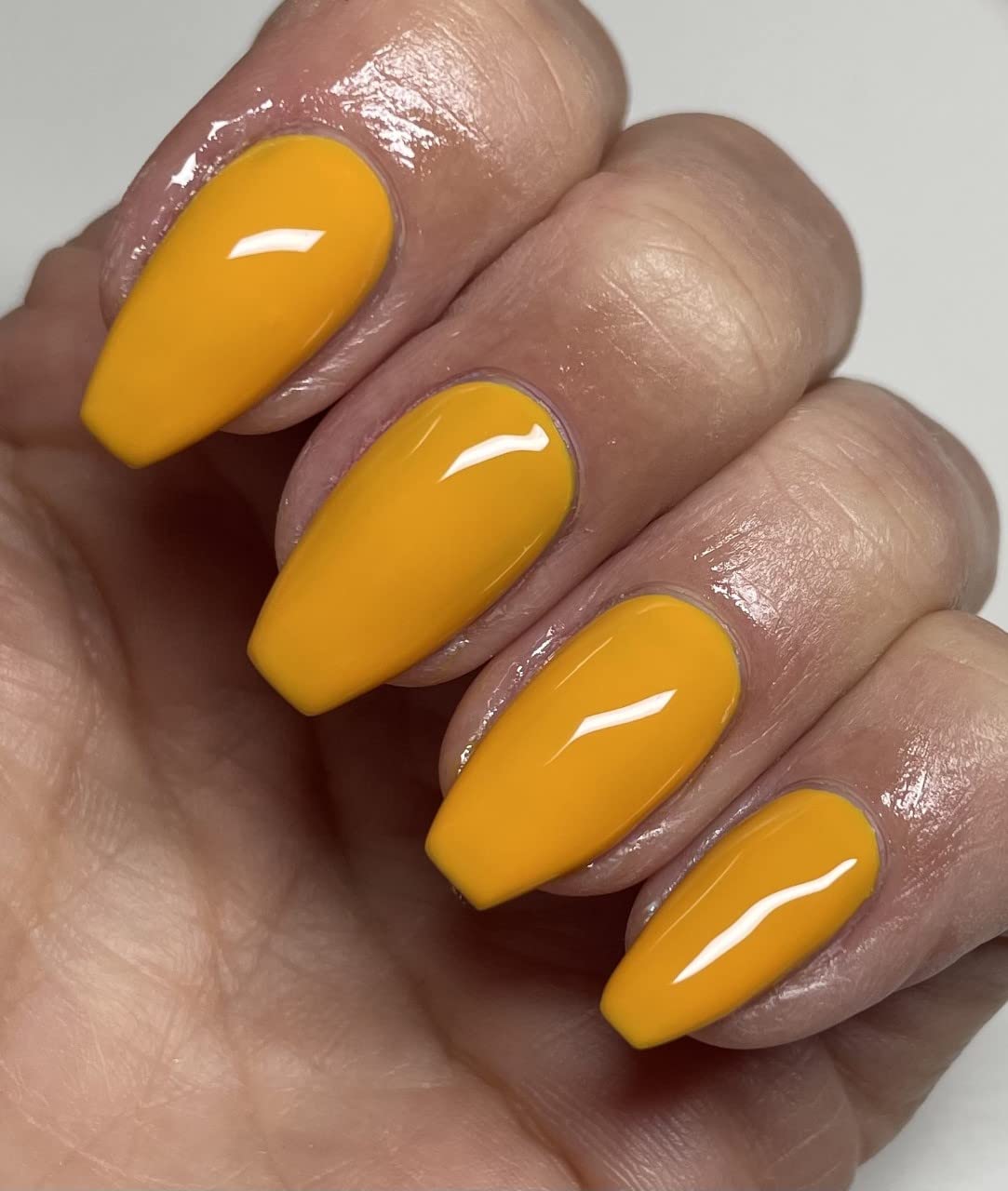 Bluesky Żelowy lakier do paznokci pomarańczowy HEAR ME SPRING SUMMER 2023 SS2310 UV LED moczyć 10 ml (wymaga utwardzenia pod lampą UV) z kolekcji SPEAK YOUR TRUTH IN SPRING