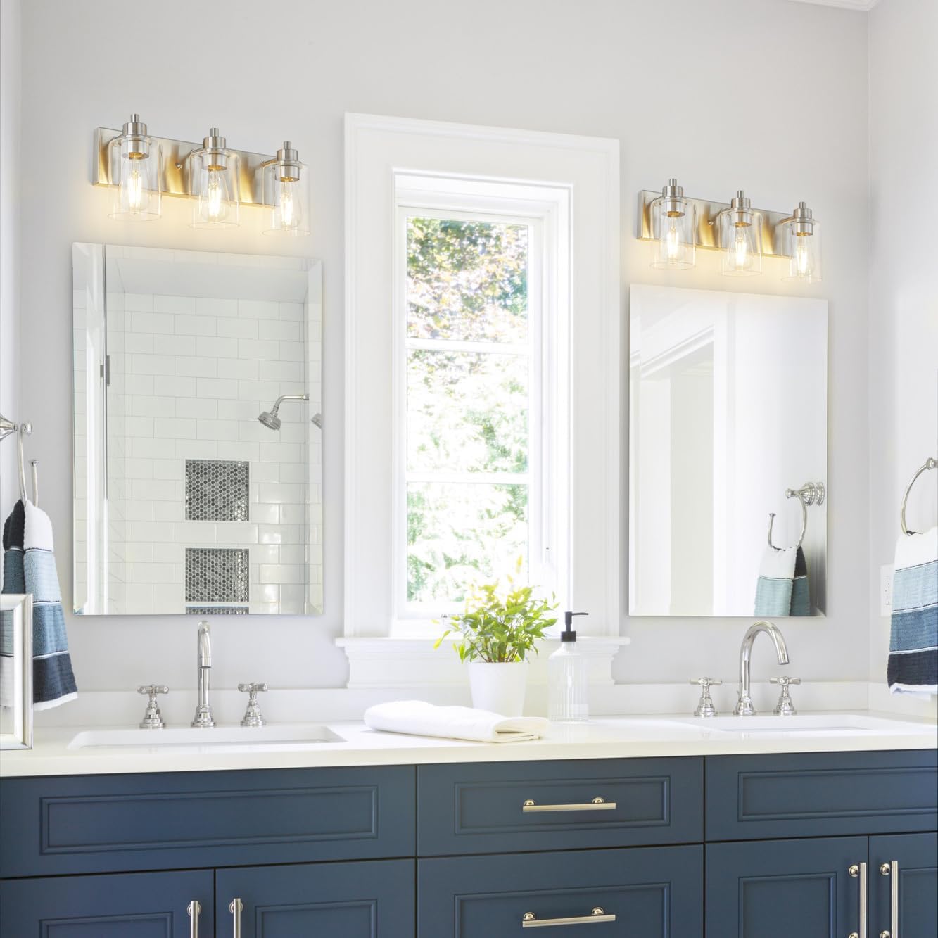 Brushed Nickel Bathroom Vanity Light, Bathroom Light Fixtures Over Mirror, Modern Vanity Lamp with Clear Glass Shade, Wall Sconce for Mirror