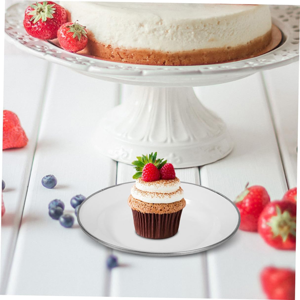 Garneck 4pcs White 22cm Thickened Enamel Snack Plates Vintage Style Small Serving Trays Sturdy Food-grade Coating for Appetizers Fruits Desserts and Outdoor Camping