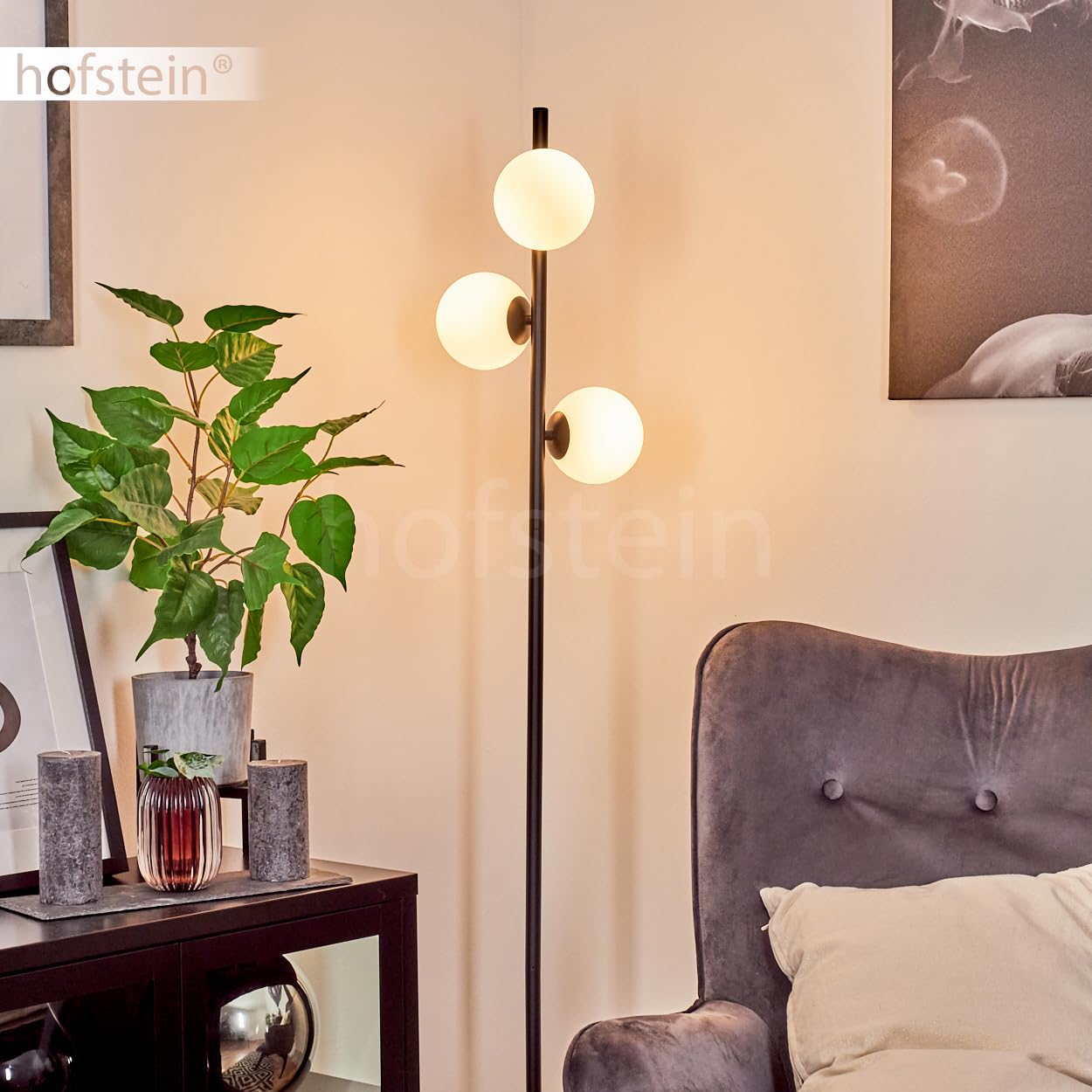 Stehleuchte Remaisnil, moderne Stehlampe aus Metall/Glas in Schwarz/Milchglas, Standleuchte mit Schirmen aus Glas (Ø 12 cm), mit Fußschalter am Kabel, 3 x G9, ohne Leuchtmittel